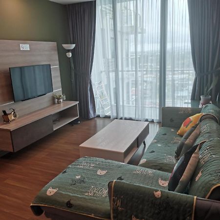 Teo Resident 2 Vivacity Jazz Suite 4 Кучинг Экстерьер фото