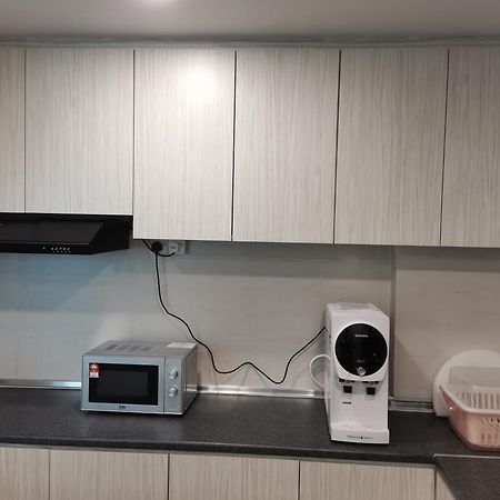 Teo Resident 2 Vivacity Jazz Suite 4 Кучинг Номер фото